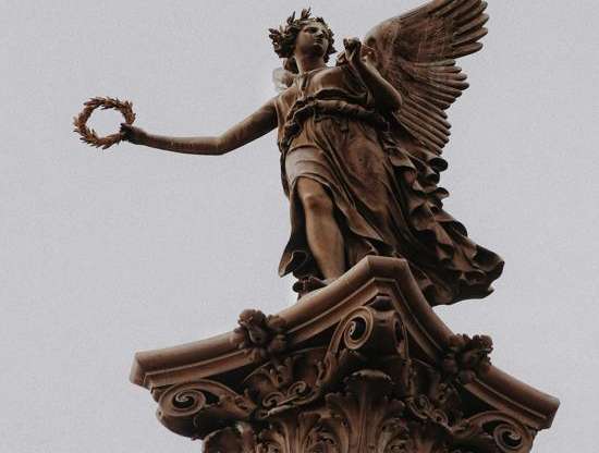 Direct Access Barrister vs Solicitor for Family Law: Who Should You Choose?