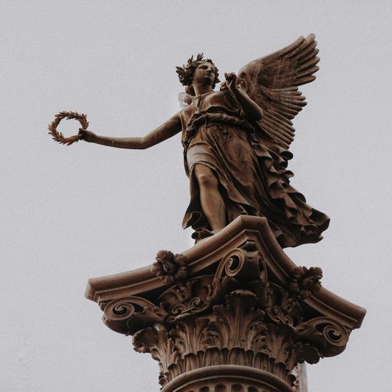 Direct Access Barrister vs Solicitor for Family Law: Who Should You Choose?